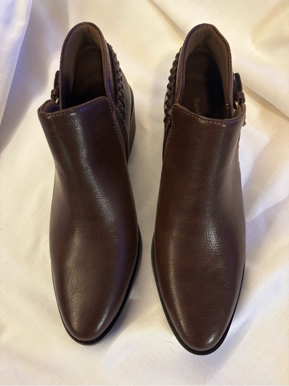 BareTraps women’s Dark Brown Chukka Ankle Boots